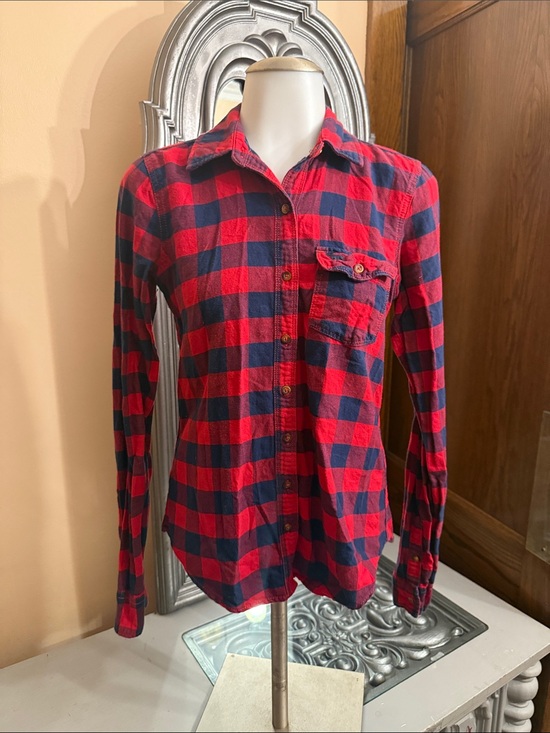 Abercrombie & Fitch Tops - Abercrombie & Fitch Medium Red & Navy Plaid Button-Down Shirt